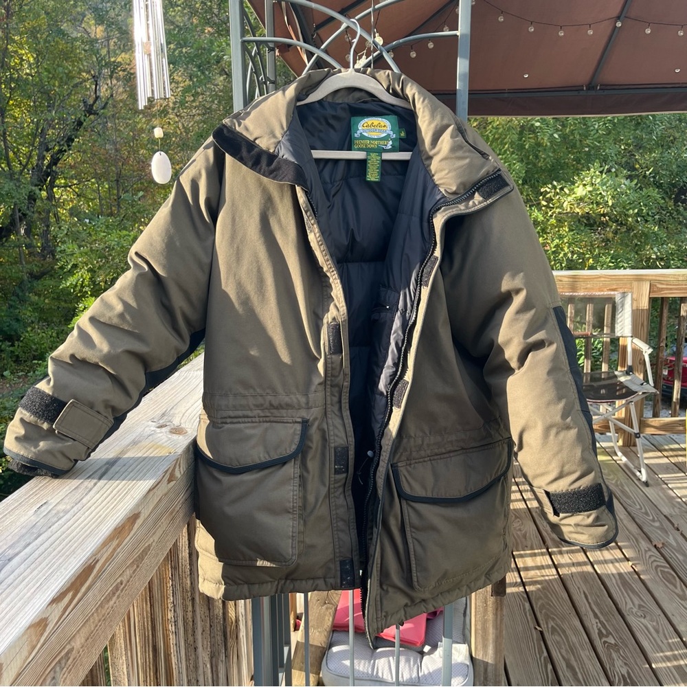 Cabela's Green & Black Premier Northern Goose Feather Down Jacket Men's Medium